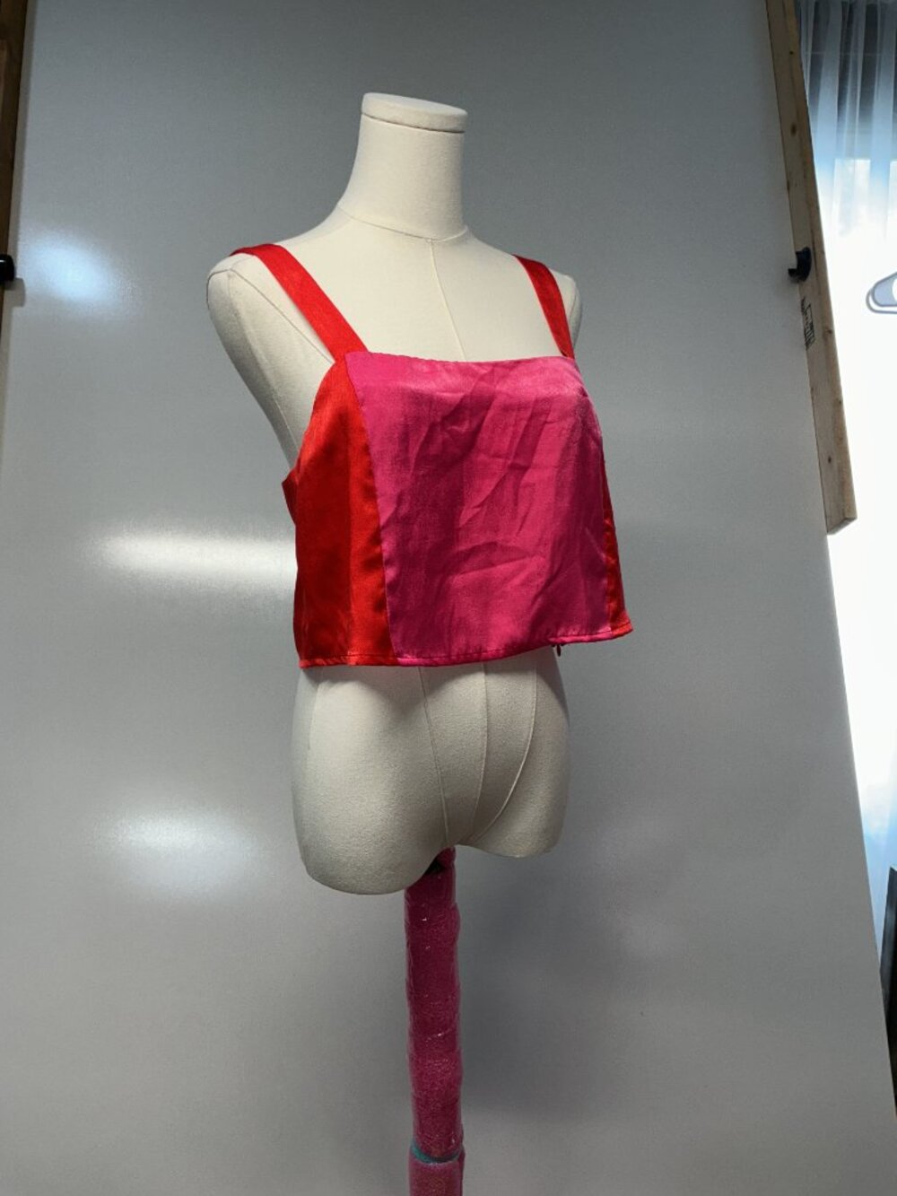 Petal & Pup Lulu M Red Pink Two Piece Maxi Skirt Set Colorblock High Low - Picture 8 of 15